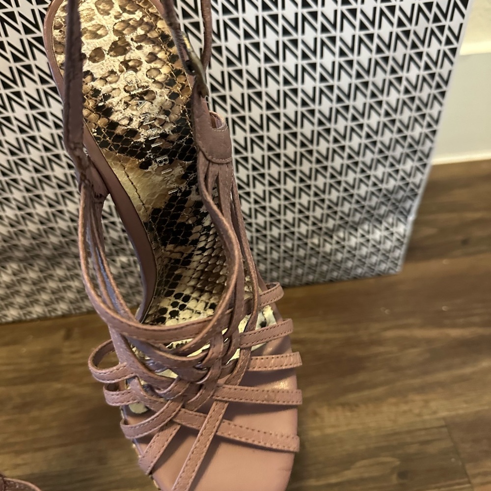 Gianni b. heels, mute lavender size 8, NWT - Picture 8 of 10